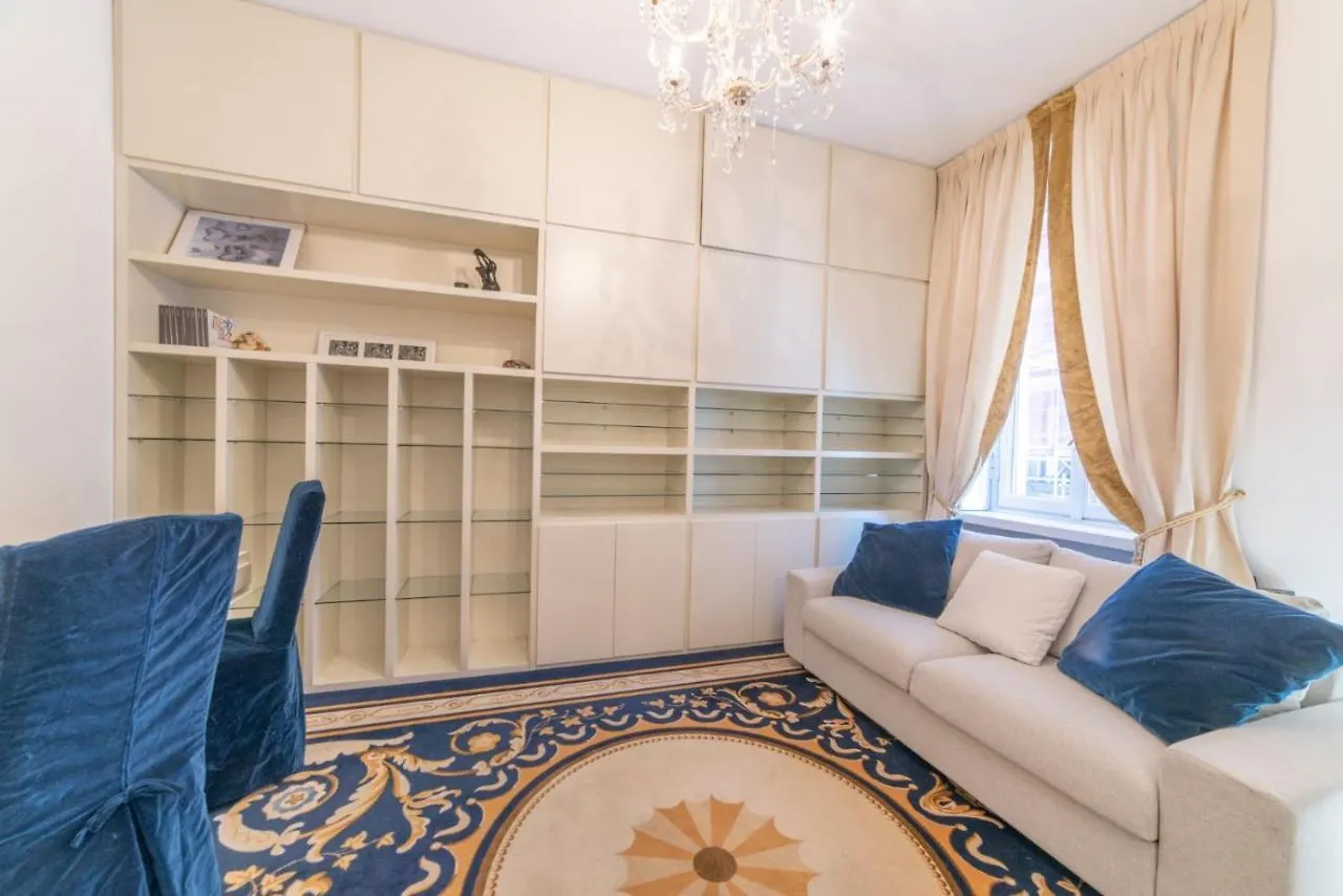 Home 29 Милан